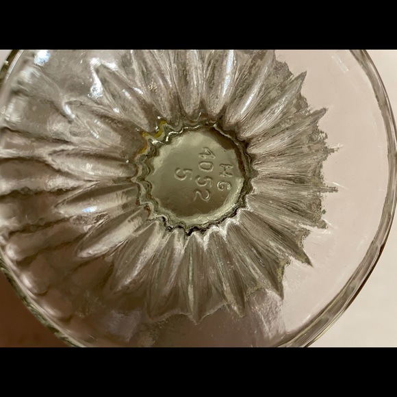 Vintage candy dish - Picture 4 of 7